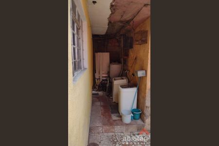 4_photo/94ce54991d.fbcd7a2e7ac63d93-ATLAS-3e32e0ce-83e4-4820-aaa3-57f313055c52.jpg de casa à venda com 3 quartos, 340m² em Jardim Mituzi, Taboão da Serra