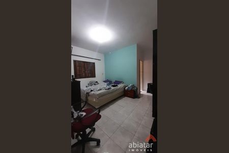 8_photo/94ce549d0f.2fed7e95ddef69d8-ATLAS-40cffe33-e777-40e5-b07f-99b3caf53506.jpg de casa à venda com 3 quartos, m² em Vila Carmelina Goncalves, Taboão da Serra