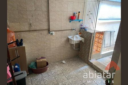 5_photo/94ce549ee9.93b8fa184532727f-ATLAS-159e2f24-5e7d-489d-a42d-d28ad5b0c05d.jpg de casa à venda com 7 quartos, 236m² em Jardim Santa Cruz, Taboão da Serra