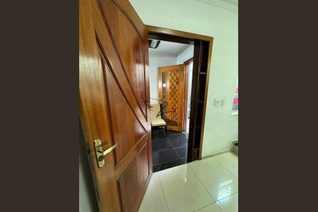 5_photo/94ce549f8f.007d8801227075bf-ATLAS-e2d19906-e9fb-45af-9ca1-43b9d2bdfe1c.jpg de casa para alugar com 4 quartos, 204m² em Jardim Florida, Embu das Artes