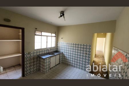 8_photo/94ce54a3e3.b1ff8ee6d12cfd64-ATLAS-5891ccff-35b5-4063-9525-5b869889a8a6.jpg de casa à venda com 2 quartos, 100m² em Jardim Sao Luiz, Embu das Artes