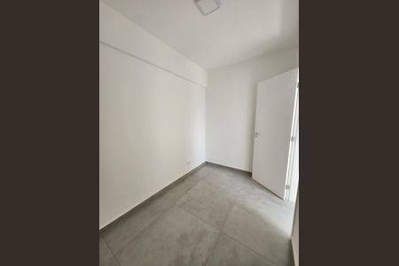 5_photo/94ce54b145.4436a2a690cea661-ATLAS-2d560f33-110d-4f8e-9a4e-84e683d8a646.jpg de apartamento para alugar com 4 quartos, 132m² em Jardim Santa Barbara, Embu das Artes