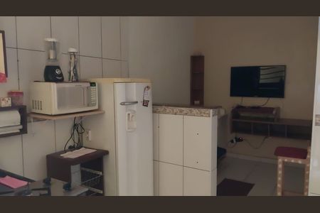 8_photo/94ce54c42d.bb2cfda027800a9a-ATLAS-6ff2e2a3-6a7f-4ffc-9d9a-ec66a1ce163b.jpg de casa para alugar com 1 quarto, 25m² em Jardim dos Oliveiras, Embu das Artes