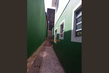 3_photo/94ce54cb53.04a823dc9d4d949a-ATLAS-155d1489-767f-41b9-9e61-8a53c30c7bf6.jpg de casa à venda com 3 quartos, 170m² em Jardim Vista Alegre, Embu das Artes