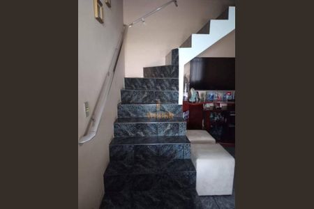 12_photo/94ce54cb53.04a823dc9d4d949a-ATLAS-80e3e7df-9594-438f-b13e-b2f6eecaaf36.jpg de casa à venda com 3 quartos, 170m² em Jardim Vista Alegre, Embu das Artes