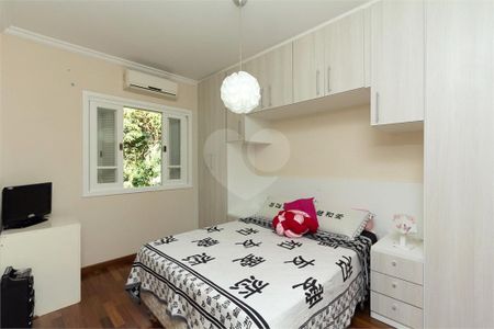 9_photo/94ce54d8d7.4909862b8c1c38b1-ATLAS-3913d416-a037-42db-b4ef-0652e5109ca1.jpg de casa à venda com 3 quartos, 600m² em Condomínio Iolanda, Taboão da Serra