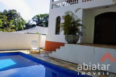 2_photo/94ce54d8e3.61df383ebc62b81a-ATLAS-2bf5e2af-4493-4fa9-a37a-1e06b77b5e8c.jpg de casa à venda com 4 quartos, 2500m² em Jardim Novo Embu, Embu das Artes