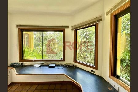 3_photo/94ce54d905.3949eb60e8e65e7a-ATLAS-b9b5195b-3cd8-428b-9f80-94db2375e217.jpg de casa para alugar com 3 quartos, 466m² em Jardim Mimas, Embu das Artes