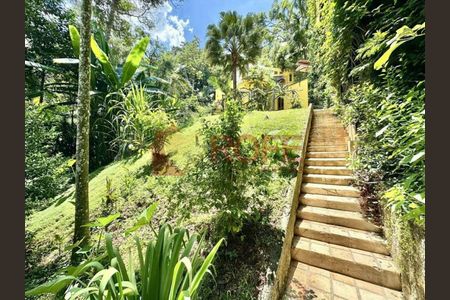 61_photo/94ce54d905.3949eb60e8e65e7a-ATLAS-f5ef527c-7d28-4e81-a60f-5a5eca9c67d4.jpg de casa para alugar com 3 quartos, 466m² em Jardim Mimas, Embu das Artes