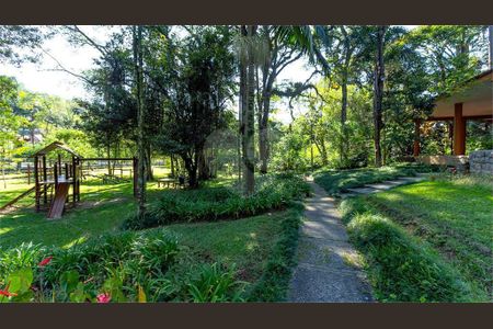 22_photo/94ce54d913.46ae6cbe0761d4fa-ATLAS-9b8f33cd-c7c4-47df-acc6-62e12096016b.jpg de casa à venda com 3 quartos, 350m² em Gramado, Embu das Artes