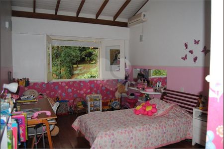 8_photo/94ce54d913.46ae6cbe0761d4fa-ATLAS-d4a64a94-1b30-4aba-bdc1-a0192ccfe187.jpg de casa de condomínio à venda com 3 quartos, 400m² em Gramado, Embu das Artes