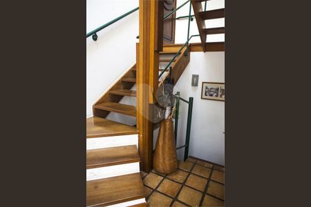 6_photo/94ce54d913.46ae6cbe0761d4fa-ATLAS-d7f79e7d-1b43-43ed-b2c7-d9ea2df6cb9f.jpg de casa à venda com 3 quartos, 350m² em Gramado, Embu das Artes