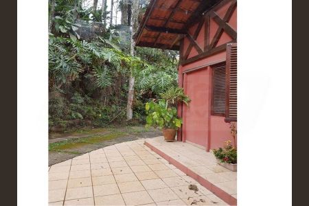 47_photo/94ce54d919.edf2212802869f81-ATLAS-e7c120ed-3242-4bab-a314-518e3d919fe3.jpg de casa à venda com 0 quarto, 340m² em Jardim Novo Embu, Embu das Artes