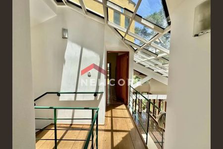 9_photo/94ce54d92b.daef4070947673a7-ATLAS-204e9ebd-e0c3-44d2-b2da-3145ef28b15e.jpg de casa à venda com 3 quartos, 485m² em , Embu das Artes