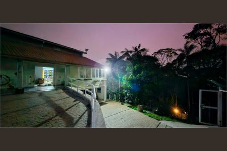 53_photo/94ce54debd.9f39219a54771795-ATLAS-607c0fe3-902e-4b16-b6d7-b7597da9b6da.jpg de casa para alugar com 4 quartos, 396m² em Condomínio Iolanda, Taboão da Serra