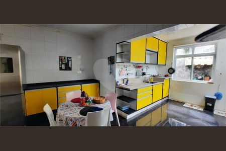 15_photo/94ce54debd.9f39219a54771795-ATLAS-b94dfc73-630a-4dcf-9fb9-9a703f1235d9.jpg de casa para alugar com 4 quartos, 396m² em Condomínio Iolanda, Taboão da Serra