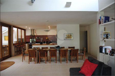 7_photo/94ce54ded5.ceff8192393c33de-ATLAS-24f9bfb8-ddd3-4584-bbce-4cc07b8e873a.jpg de casa à venda com 3 quartos, 350m² em , Embu das Artes