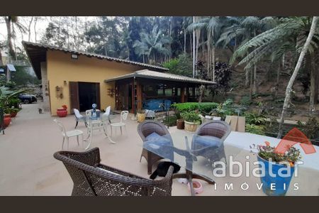 11_photo/94ce54ded5.e6e1c947b02cf8fb-ATLAS-70457fec-9341-4530-ae4a-1e2f2a027ff1.jpg de casa à venda com 3 quartos, m² em , Embu das Artes