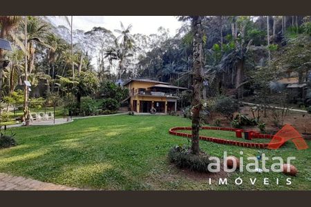 8_photo/94ce54ded5.e6e1c947b02cf8fb-ATLAS-e648195f-336d-496c-9e79-c9157ed07b24.jpg de casa à venda com 3 quartos, m² em , Embu das Artes