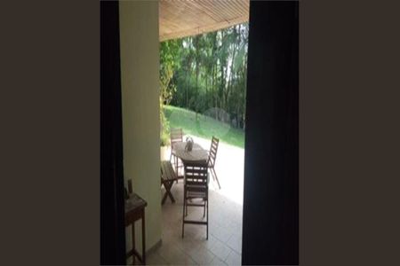 2_photo/94ce54df0f.cb4a3f4e1d4d223a-ATLAS-1a686cce-b466-4505-8ae5-51e5e85ab704.jpg de casa à venda com 6 quartos, 333m² em Condomínio Iolanda, Taboão da Serra