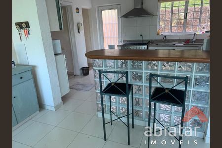 10_photo/94ce54e81f.e6e1c947b02cf8fb-ATLAS-f65be9e7-a7df-4558-a21b-2d58df5b16fc.jpg de casa à venda com 5 quartos, m² em Condomínio Iolanda, Taboão da Serra