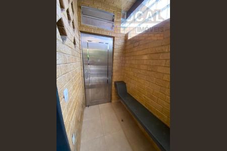 8_photo/94ce54eae3.e78a3bff2ad56a74-ATLAS-625453f2-1f24-4e1c-8b08-d1fe63508d9f.jpg de casa à venda com 3 quartos, 179m² em Jardim Saint Moritz, Taboão da Serra