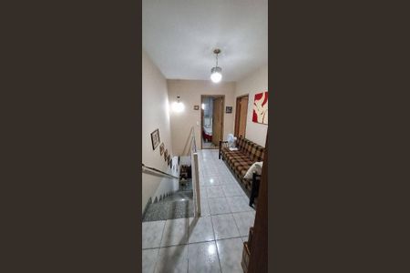 10_photo/94ce54eae5.8cbbc6e43ead3576-ATLAS-ac4871aa-d5ae-4b22-891a-b7e2abada9ac.jpg de casa à venda com 2 quartos, 92m² em Jardim Saint Moritz, Taboão da Serra