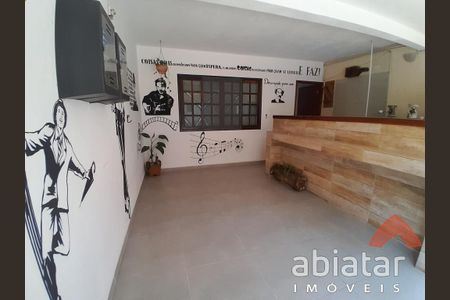 2_photo/94ce54ebfb.f7b46fd9919be053-ATLAS-bbcf1785-053f-4f5a-b405-fb9857e6f53a.jpg de casa à venda com 3 quartos, m² em Jardim Saint Moritz, Taboão da Serra