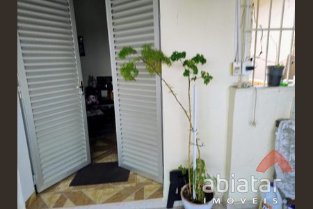 7_photo/94ce54ed47.859d3ea7f11d789b-ATLAS-67eb834b-03e7-4c8e-904d-59bebe0c2434.jpg de casa à venda com 3 quartos, m² em Jardim Salete, Taboão da Serra