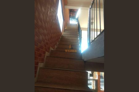 2_photo/94ce54eeb9.f279df7ab7105e24-ATLAS-24fb4d0a-5d75-44ea-b3bd-e31da75b9765.jpg de casa à venda com 2 quartos, 289m² em Jardim Saint Moritz, Taboão da Serra