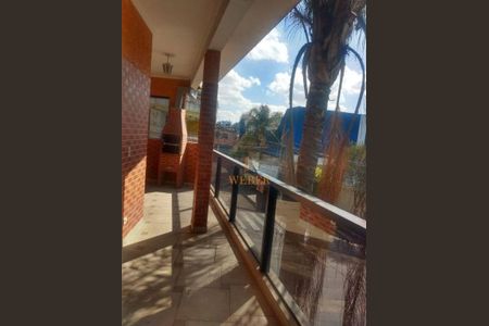 10_photo/94ce54eeb9.f279df7ab7105e24-ATLAS-66bd7eae-93fd-4ceb-808f-32e0fe41b123.jpg de casa à venda com 2 quartos, 289m² em Jardim Saint Moritz, Taboão da Serra