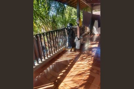 8_photo/94ce54eeb9.f279df7ab7105e24-ATLAS-83c256d4-fbdd-4bba-a128-f8eaa2a0dfb9.jpg de casa à venda com 2 quartos, 289m² em Jardim Saint Moritz, Taboão da Serra