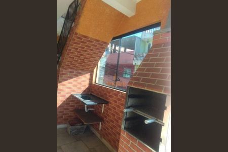 12_photo/94ce54eeb9.f279df7ab7105e24-ATLAS-b2a63214-a5b3-4872-877c-4e8f97cd6e45.jpg de casa à venda com 2 quartos, 289m² em Jardim Saint Moritz, Taboão da Serra