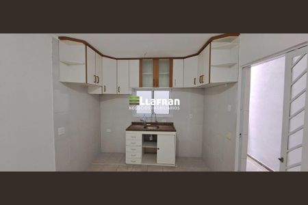 4_photo/94ce54eecd.ceff8192393c33de-ATLAS-d0075112-5685-4fbe-8e5d-a3fb02a7563b.jpg de casa à venda com 3 quartos, 117m² em Jardim Saint Moritz, Taboão da Serra