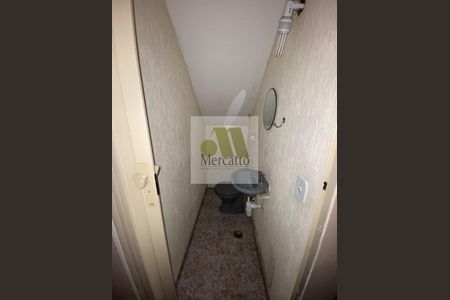 8_photo/94ce54f78b.3a9dc93bc25fc63d-ATLAS-a21490db-05ce-43aa-bfc5-d414617e8032.jpg de casa à venda com 3 quartos, 140m² em Jardim Mirna, Taboão da Serra