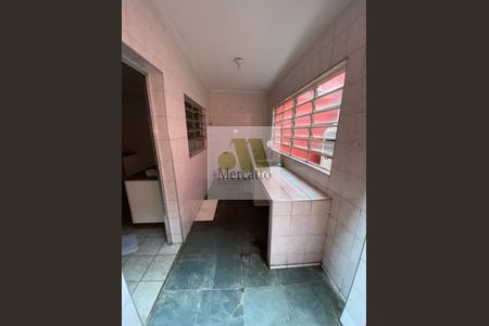 11_photo/94ce54f78b.3a9dc93bc25fc63d-ATLAS-b4580986-e2b0-4b17-ada7-f9f151a14c0b.jpg de casa à venda com 3 quartos, 140m² em Jardim Mirna, Taboão da Serra