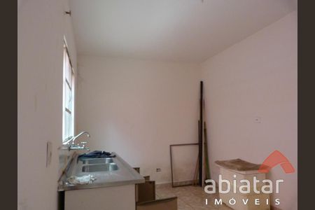 9_photo/94ce54f78b.3a9dc93bc25fc63d-ATLAS-ca0b604a-530b-4ca7-b870-bf3fb4700a8b.jpg de casa à venda com 3 quartos, 140m² em Jardim Mirna, Taboão da Serra