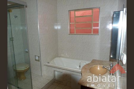 6_photo/94ce54f78b.3a9dc93bc25fc63d-ATLAS-fb38a08b-dee9-4ec8-b99d-7342acaee20c.jpg de casa à venda com 3 quartos, 140m² em Jardim Mirna, Taboão da Serra