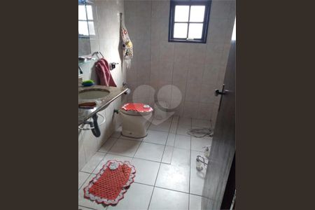 10_photo/94ce54f797.d55b36f64ebf45c1-ATLAS-7a71d59d-710d-4132-b5bf-73fe01e3e5af.jpg de casa à venda com 3 quartos, 150m² em Jardim Tres Marias, Taboão da Serra