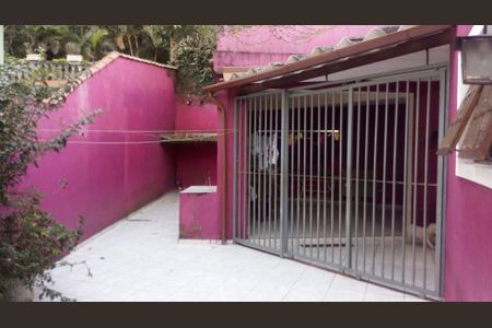 4_photo/94ce54f9e3.2f15d505e37c7ac5-ATLAS-1f2266a9-4e2a-465a-9875-d3b928a0888d.jpg de casa à venda com 1 quarto, 240m² em Jardim Tres Marias, Taboão da Serra