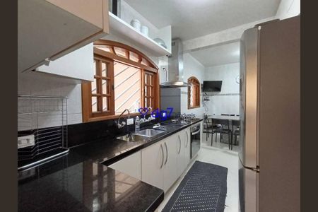 7_photo/94ce551b7f.8374d4e367fc5d8a-ATLAS-3c7a67e9-5b18-4e89-b5ca-32c7c5d3ff5c.jpg de casa à venda com 3 quartos, 174m² em Parque Ipe, São Paulo