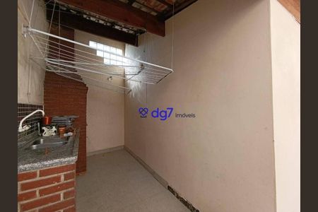 6_photo/94ce551b7f.8374d4e367fc5d8a-ATLAS-8059ffd5-5c2f-40fd-a147-bf7d18270312.jpg de casa à venda com 3 quartos, 174m² em Parque Ipe, São Paulo