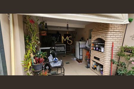 2_photo/94ce551c57.f861ecc718bdcbd7-ATLAS-16f34de1-e9d1-4bfa-af3a-3f41f3c0677a.jpg de casa à venda com 3 quartos, 186m² em Jardim Amaralina, São Paulo