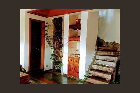 8_photo/94ce552a5b.9612c2c0390caf5f-ATLAS-e7d15702-2a52-45c8-b842-6723dfbce291.jpg de casa à venda com 3 quartos, 350m² em Gramado, Cotia