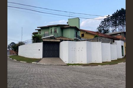 16_photo/94ce552b1b.461d42f4ca67fa43-ATLAS-6ca1f3b8-ecb5-4ecc-9aa0-dbf3c7d3a8fe.jpg de casa à venda com 4 quartos, 314m² em Jardim Barbacena, Cotia