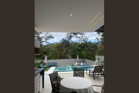 8_photo/94ce552b7f.7a802cfb1ffc346d-ATLAS-36105eaf-b318-4fc0-a79d-1aad7f0de4ef.jpg de casa à venda com 3 quartos, 315m² em Jardim Barbacena, Cotia