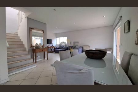 1_photo/94ce552ba7.7a37549eceeba21f-ATLAS-01f03e44-217f-4cf7-921f-2b2ccd6af23a.jpg de casa à venda com 3 quartos, 349m² em Gramado, Cotia