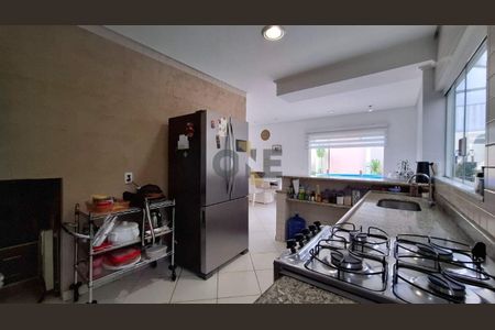 8_photo/94ce552ba7.7a37549eceeba21f-ATLAS-7d87a51c-3e8d-47da-bcbe-7643e0ebb765.jpg de casa à venda com 3 quartos, 349m² em Gramado, Cotia