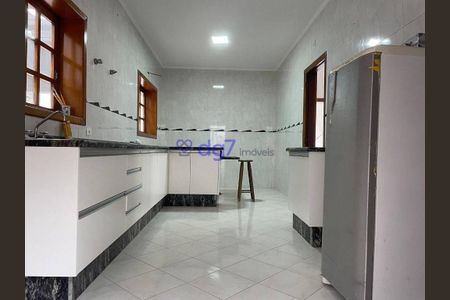 7_photo/94ce552c57.b4213f2504feb088-ATLAS-7828056d-4e5b-424c-9e1e-fa41ea1adb81.jpg de casa à venda com 3 quartos, 330m² em Jardim Barbacena, Cotia