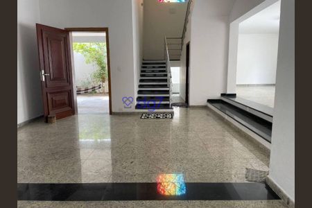 2_photo/94ce552c57.b4213f2504feb088-ATLAS-82ddb4e0-045c-409f-b4c6-2d93291c56b2.jpg de casa à venda com 3 quartos, 330m² em Jardim Barbacena, Cotia